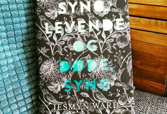 Syng, levende og døde, syng